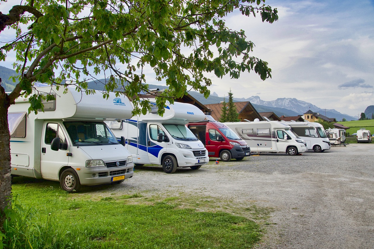 découvrez le plaisir de voyager en motorhome, une option idéale pour explorer de nouveaux horizons en toute liberté. profitez du confort de votre maison sur roues et vivez des aventures inoubliables sur les routes de france et au-delà.
